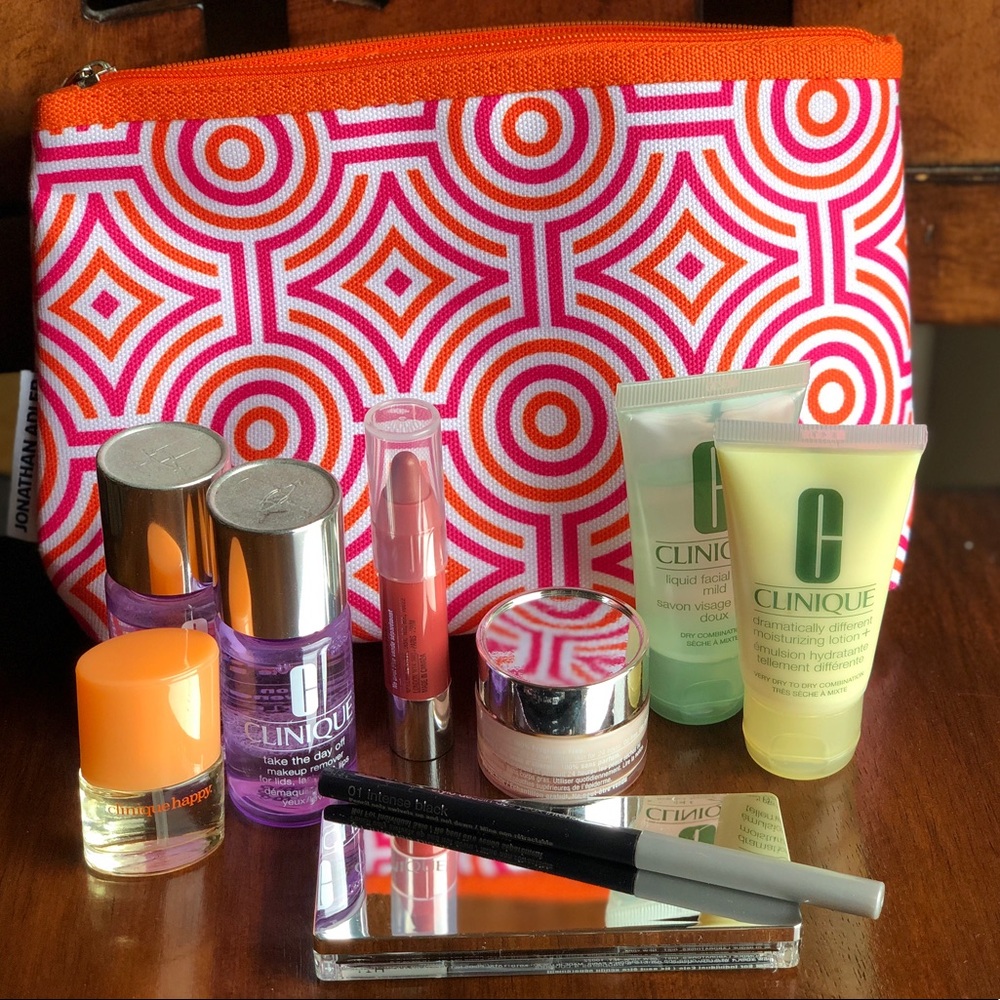 BRAND NEW - CLINIQUE 10 PIECE SET